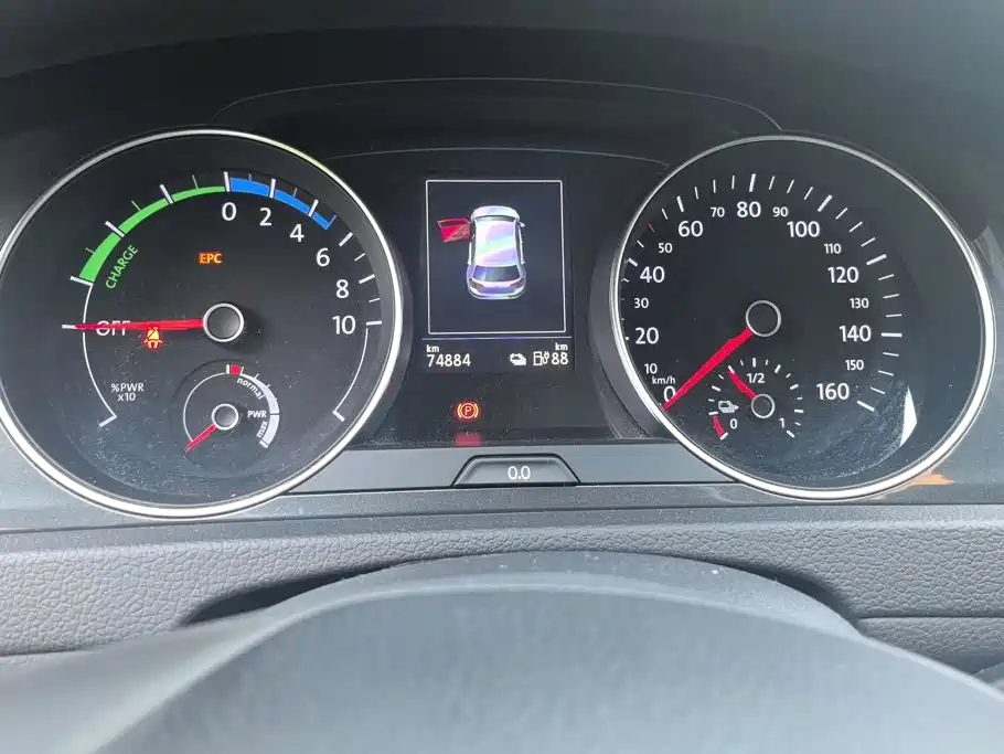 Volkswagen Golf EV — миниатюра 14
