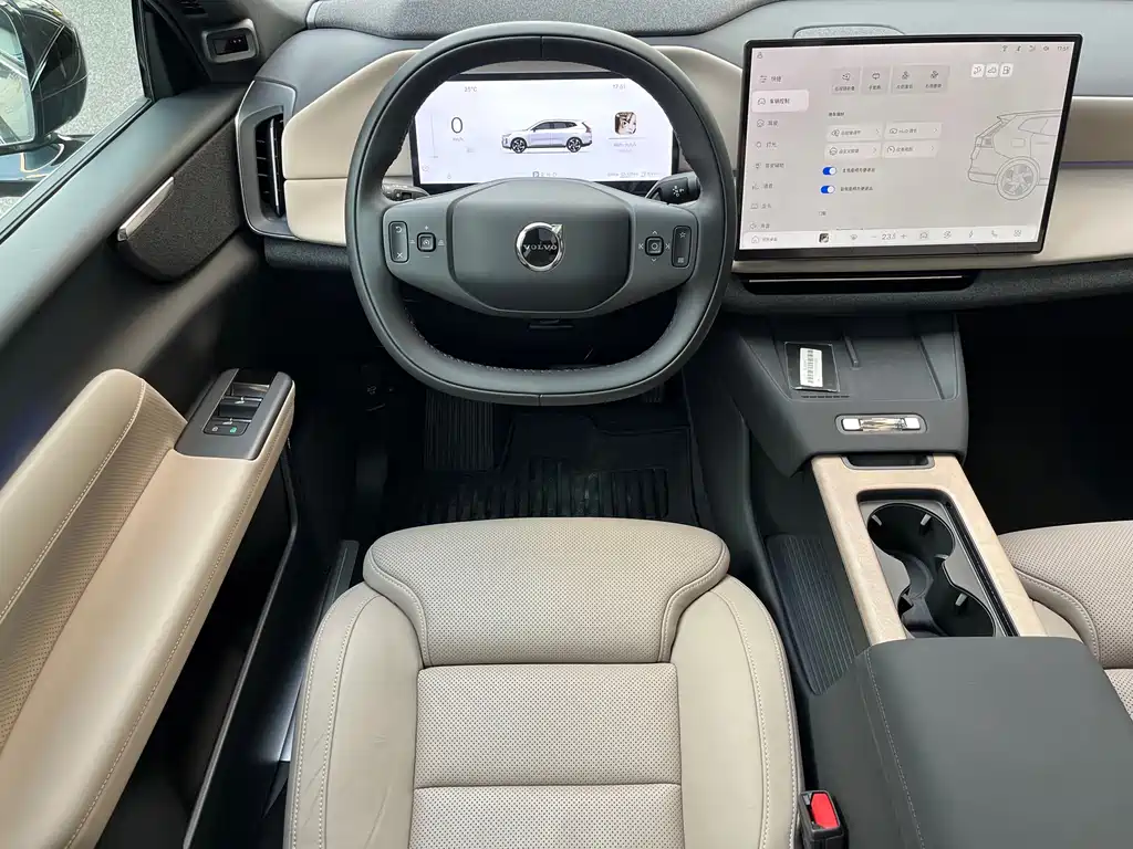 Volvo гибрид Volvo XC70 plug-in — миниатюра 8
