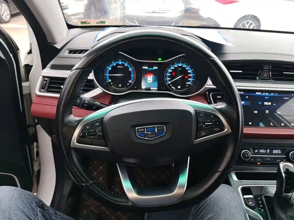 Geely Vision S1 — миниатюра 11