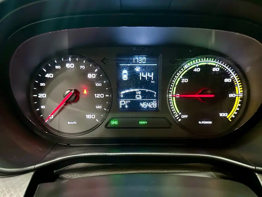 Roewe Clever — миниатюра 14