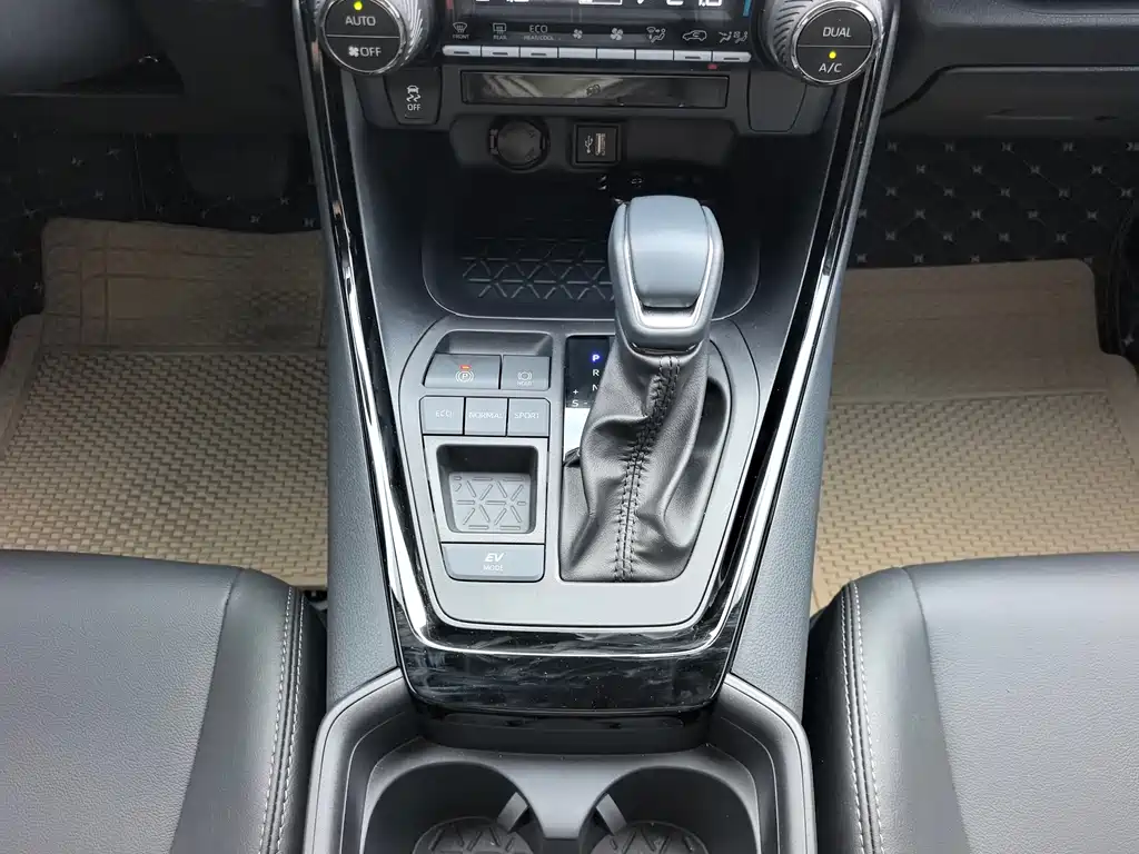 Toyota Wildlander — миниатюра 15
