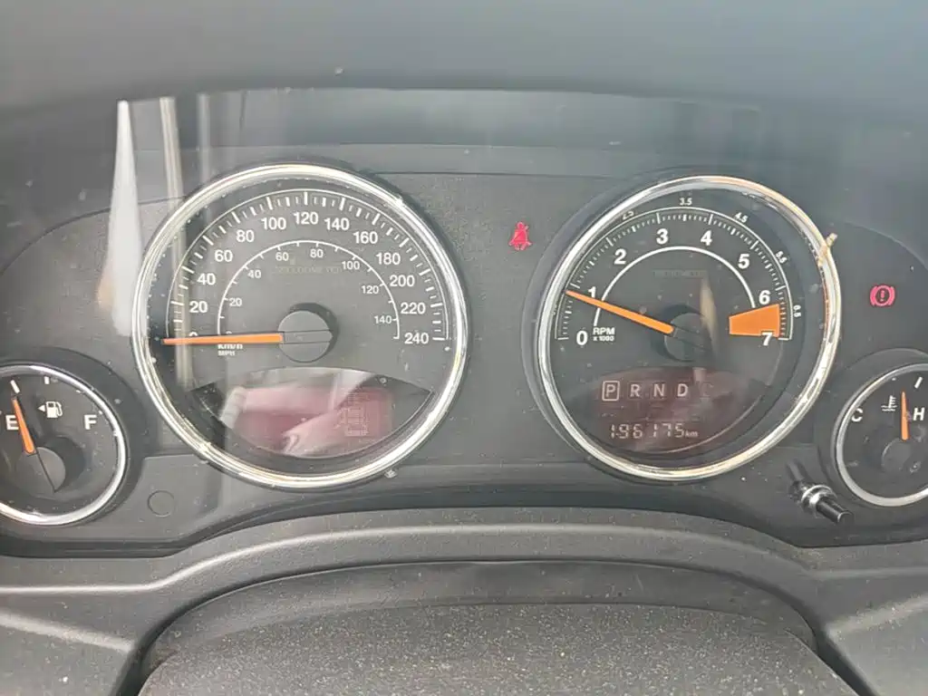 Jeep Compass (Import) — миниатюра 12