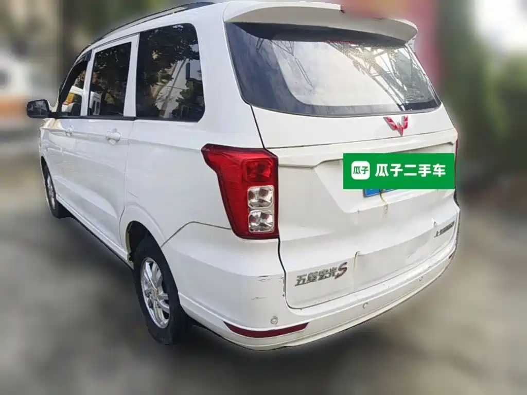 Wuling Hongguang — миниатюра 7
