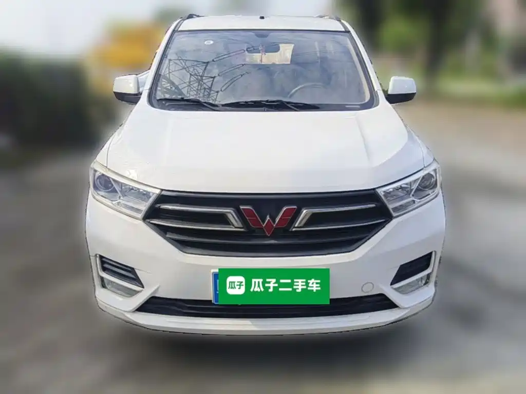 Wuling Hongguang — миниатюра 5