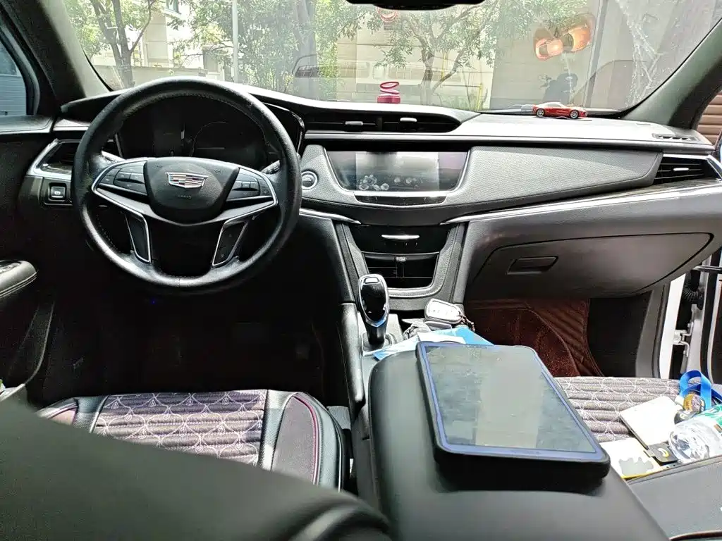 Cadillac XT5 — миниатюра 10
