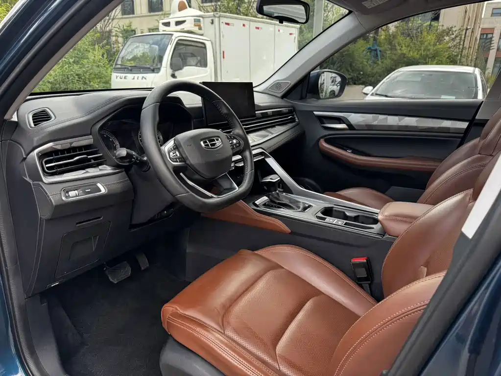 Geely Vision X6 — миниатюра 7