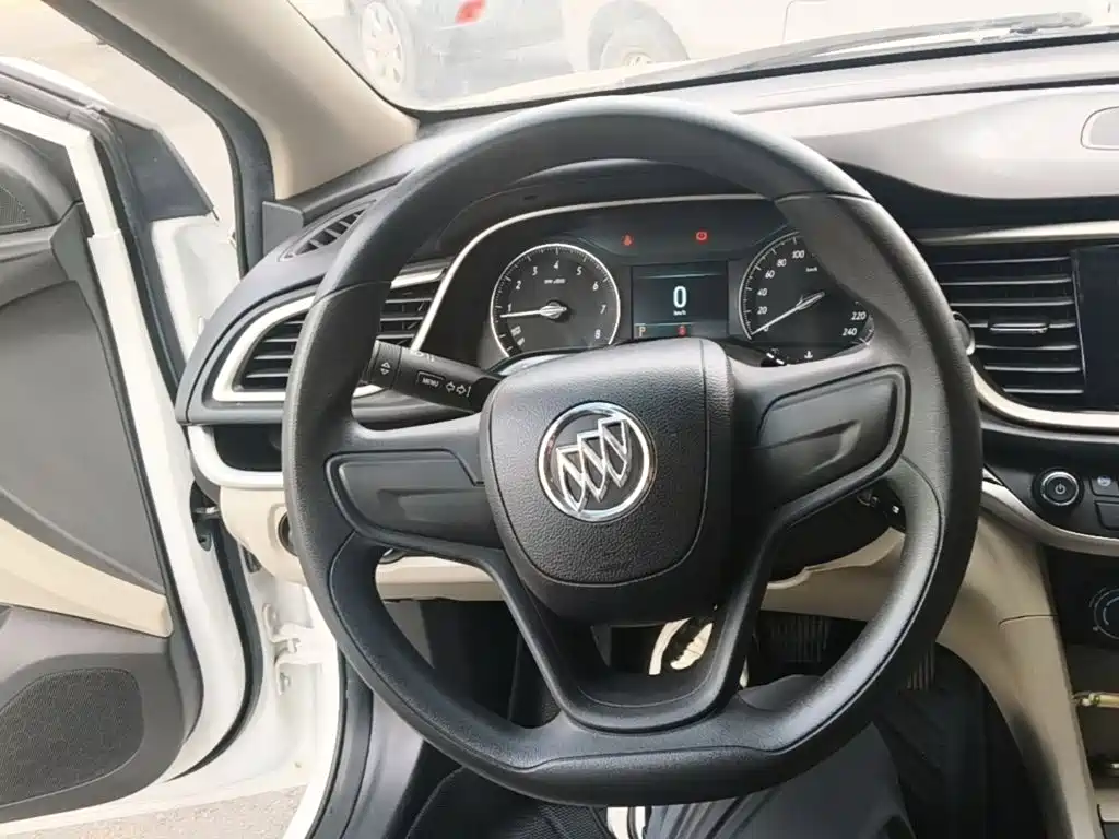 Buick Excelle — миниатюра 11