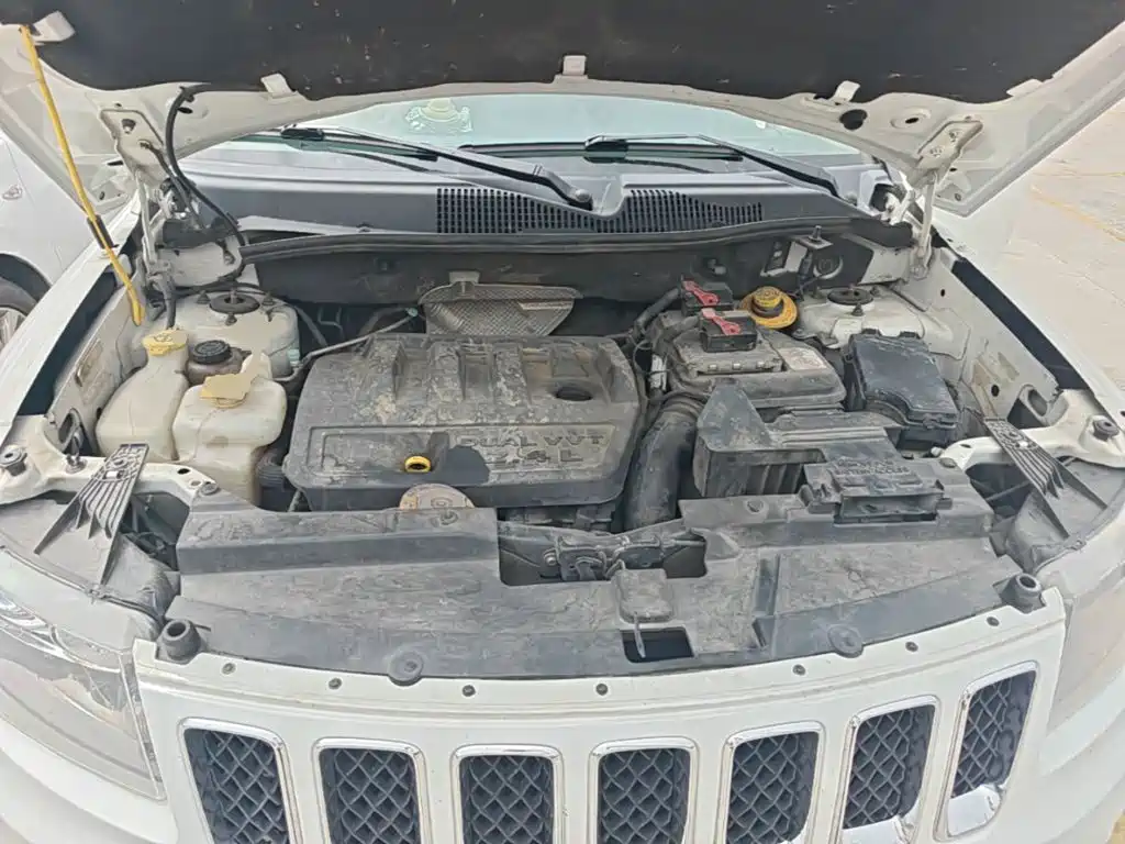 Jeep Compass (Import) — миниатюра 20