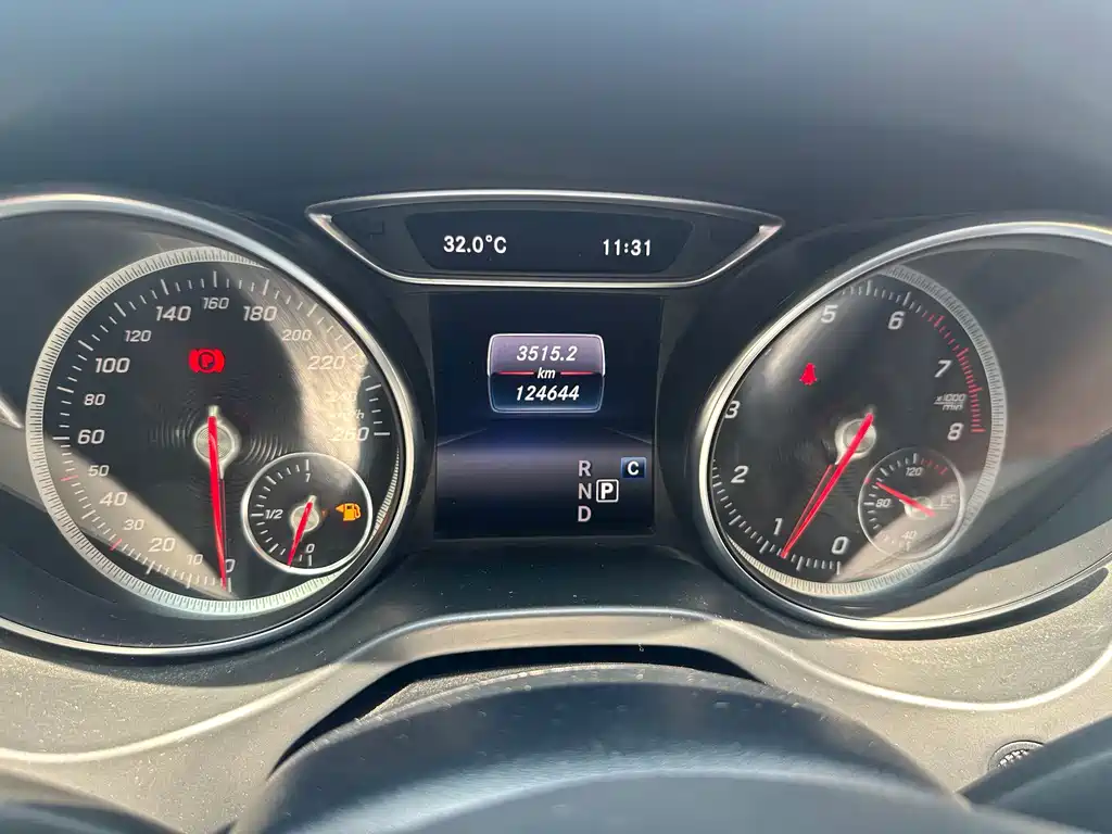Mercedes-Benz GLA — миниатюра 13