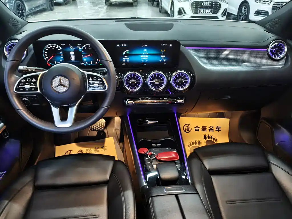 Mercedes-Benz GLA — миниатюра 10