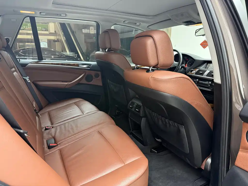 BMW X5 (Import) — миниатюра 18