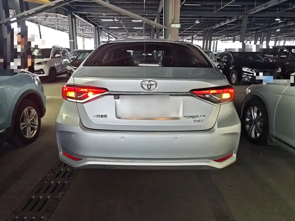 Toyota Corolla — миниатюра 6