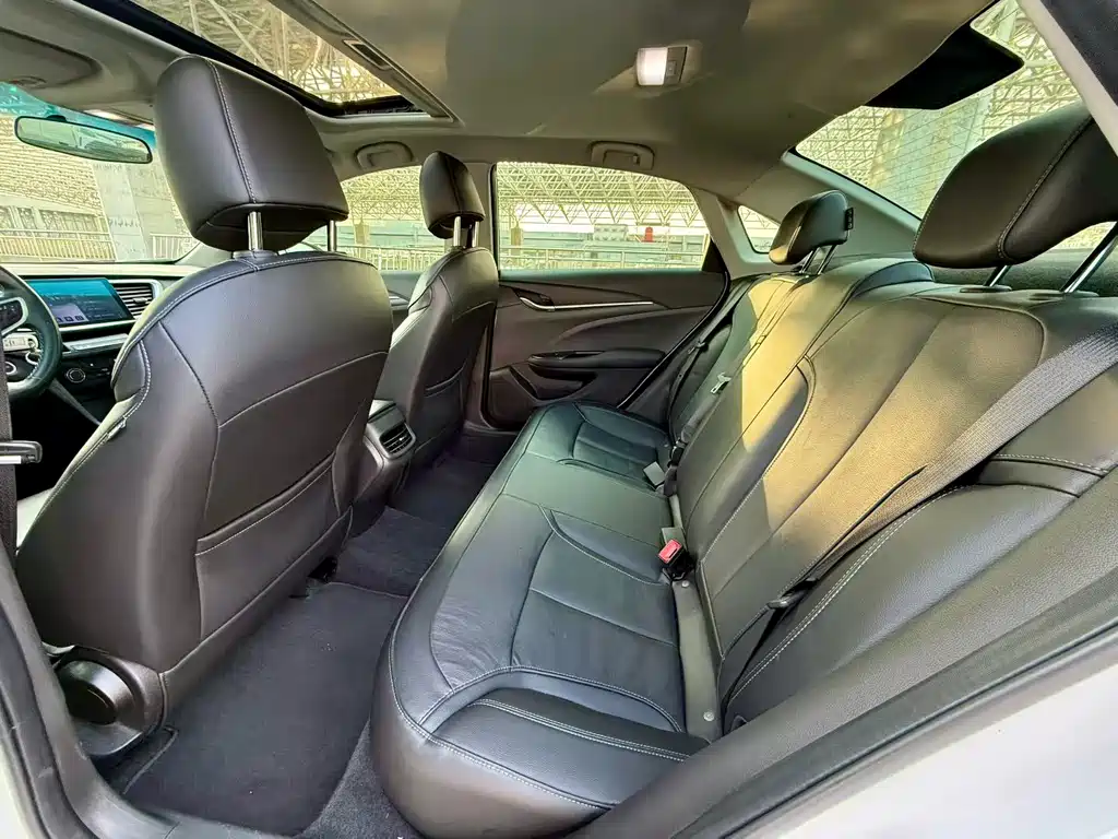 Buick Excelle — миниатюра 6