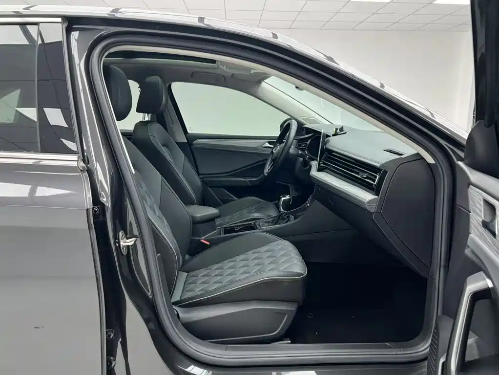 Volkswagen Sagitar — миниатюра 19