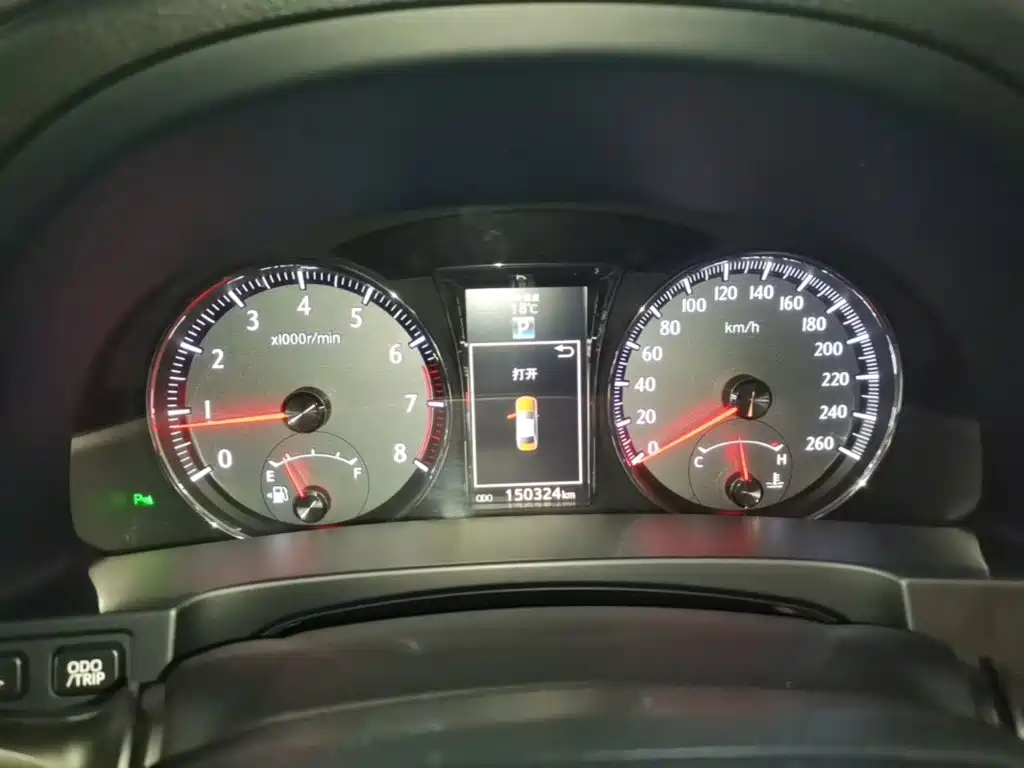 Toyota Crown — миниатюра 12