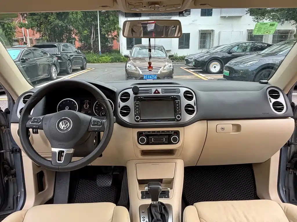 Volkswagen Tiguan — миниатюра 3