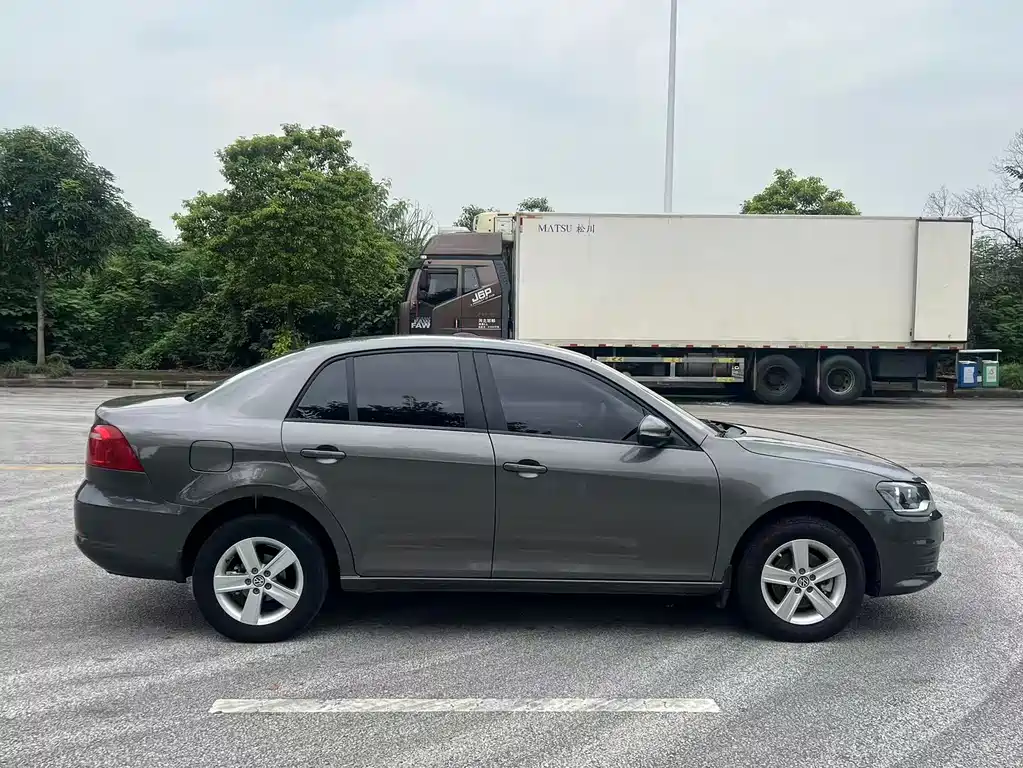 Volkswagen Bora — миниатюра 7