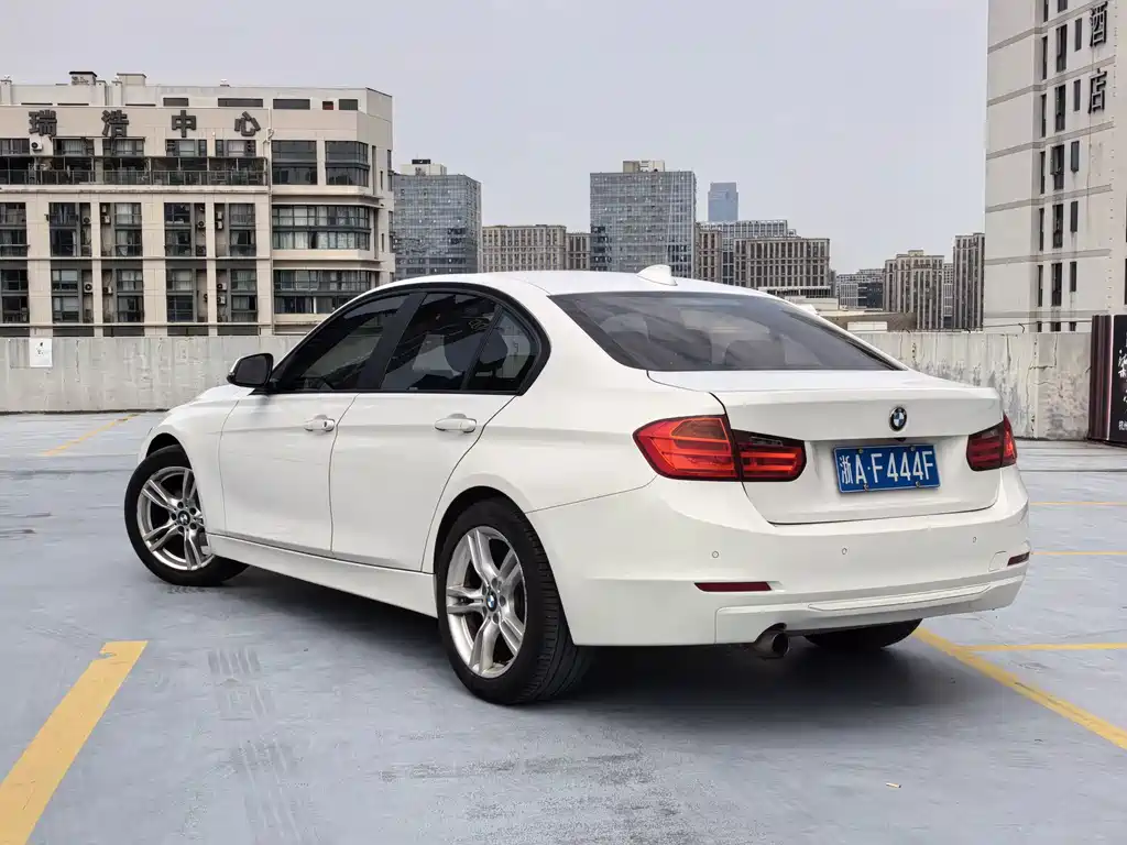 BMW 3 Series — миниатюра 7