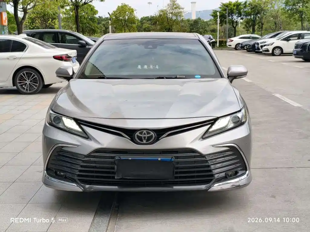 Toyota Camry — миниатюра 2