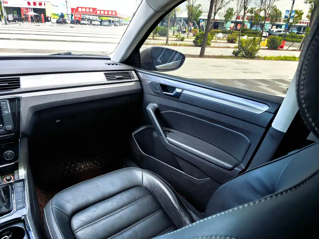 Volkswagen Passat — миниатюра 15