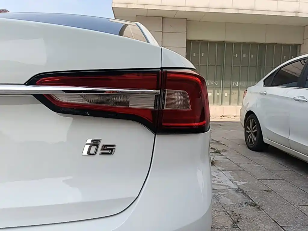 Roewe i5 — миниатюра 8
