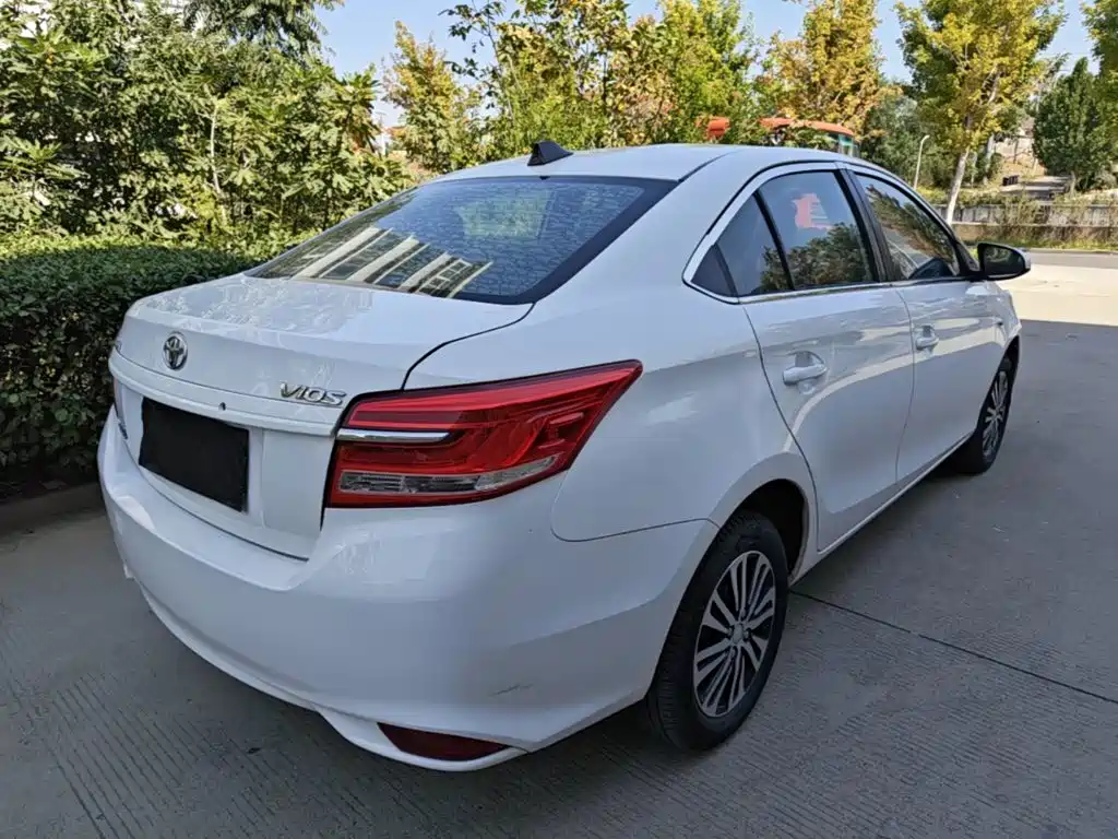 Toyota Vios — миниатюра 7