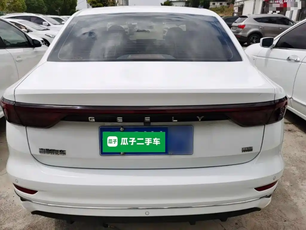 Geely Emgrand — миниатюра 6