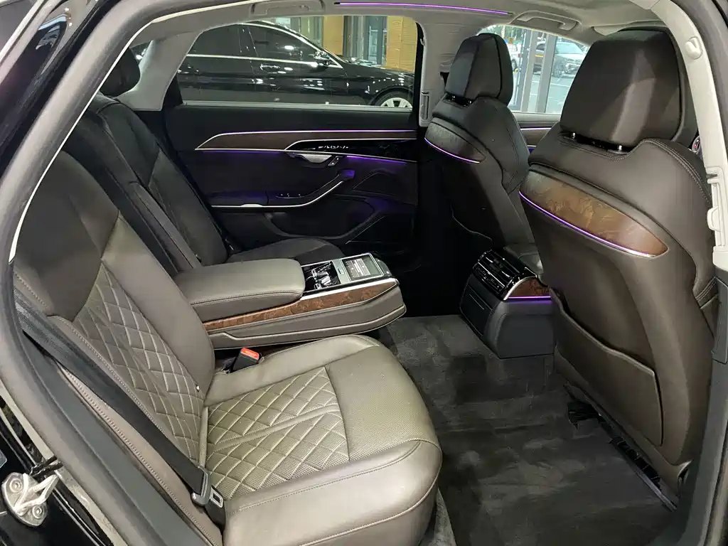 Audi A8 — миниатюра 9