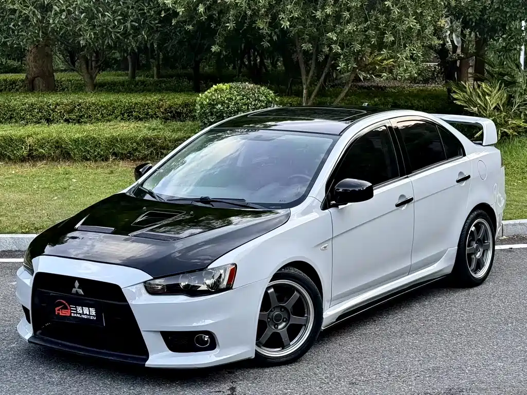 Mitsubishi Lancer EX 2015