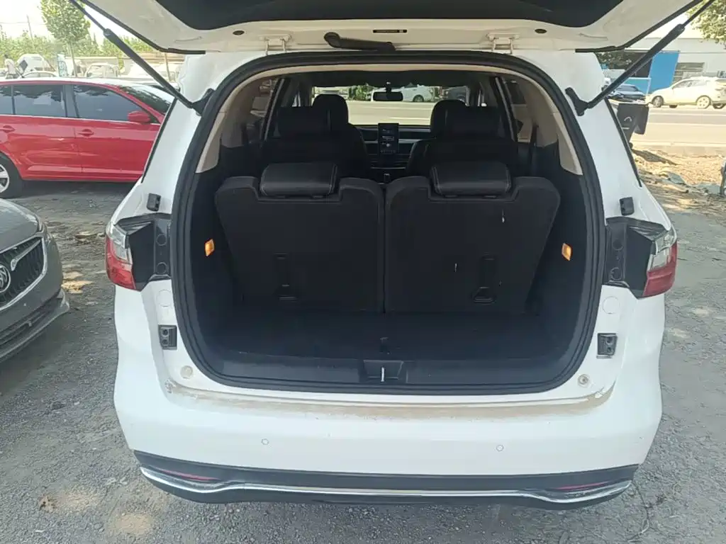 BYD MAX — миниатюра 19