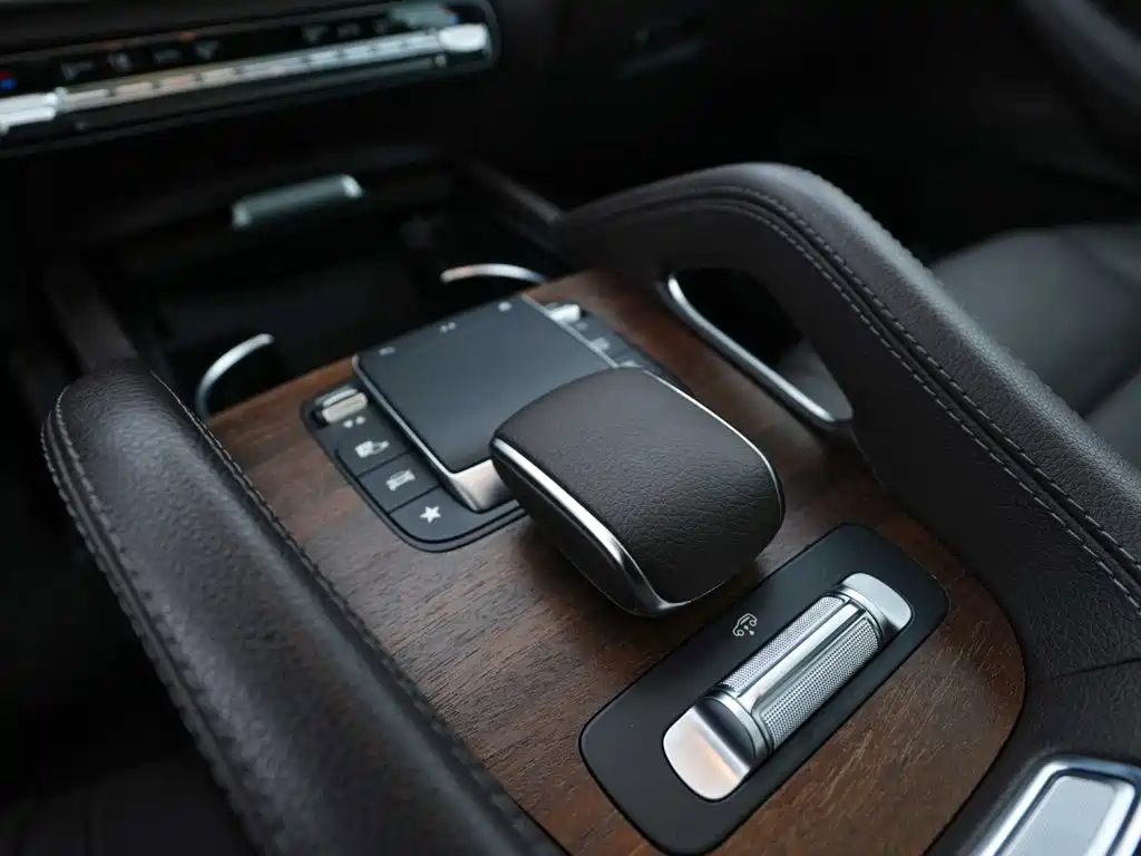 Mercedes-Benz GLE New Energy — миниатюра 15
