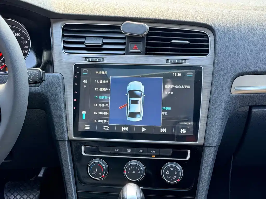 Volkswagen Golf — миниатюра 19