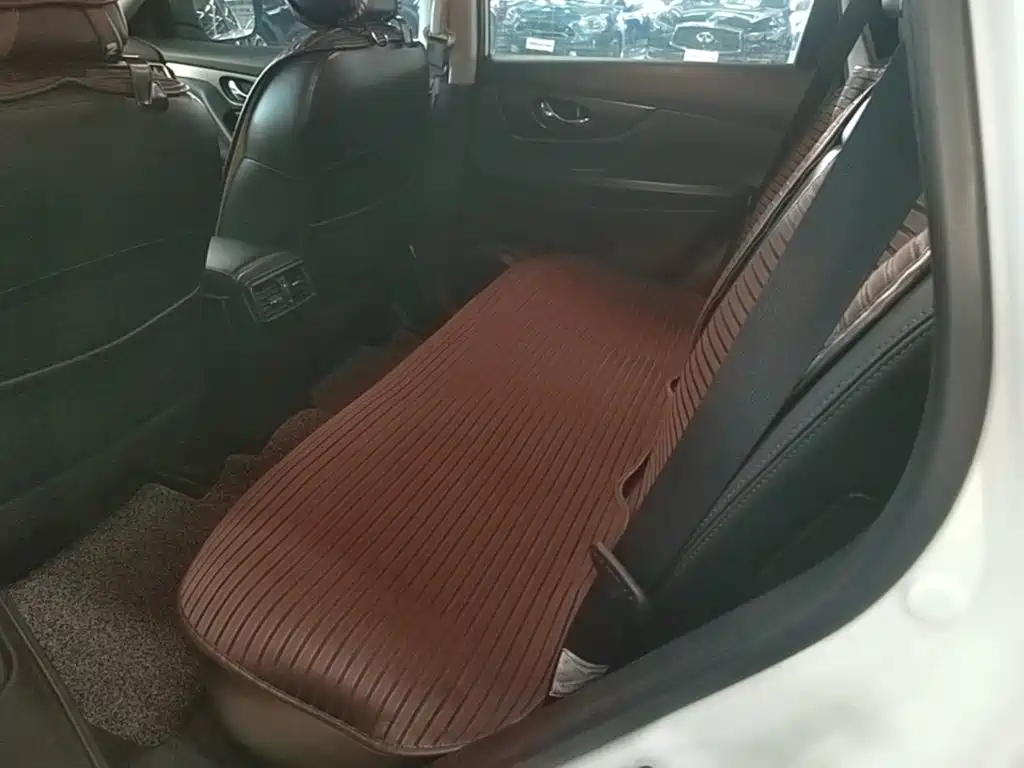 Nissan X-Trail — миниатюра 17