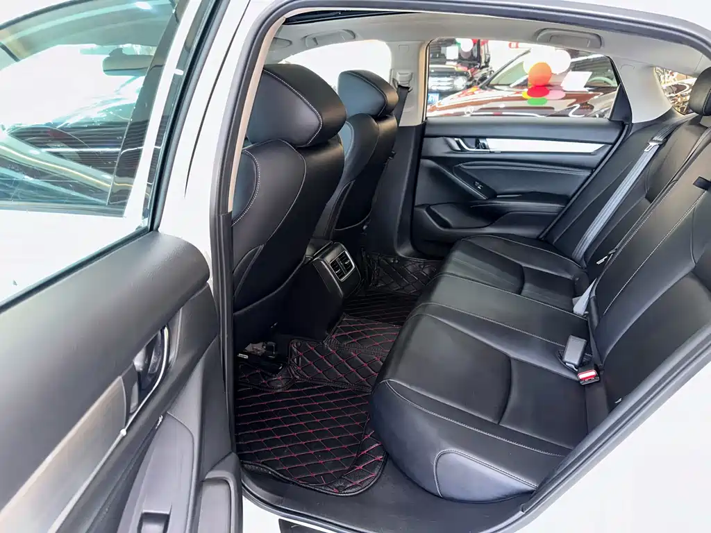 Honda Inspire — миниатюра 12