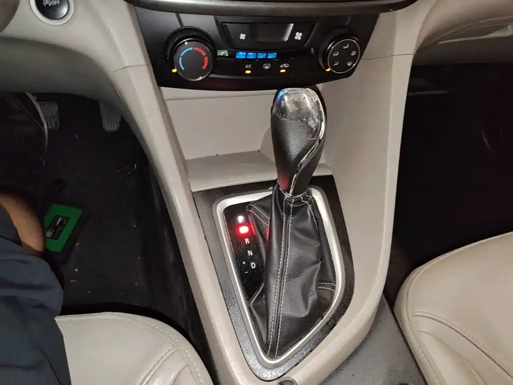 Buick Excelle — миниатюра 14