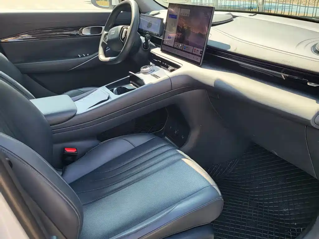 GEELY GALAXY GALAXY E5