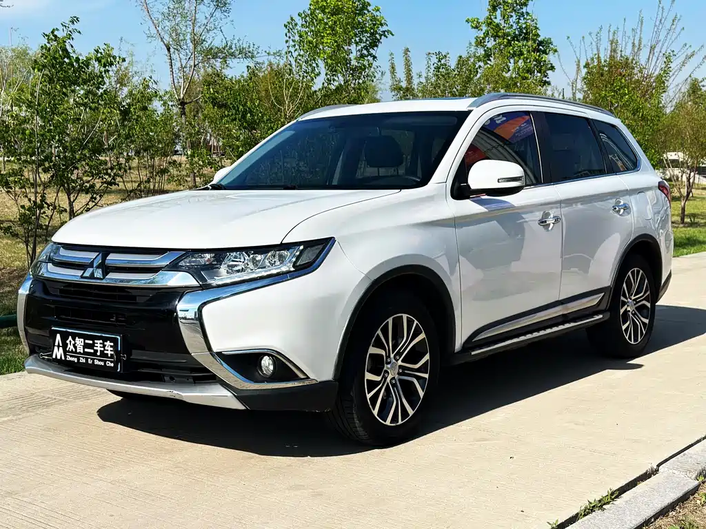 Mitsubishi Outlander 2018