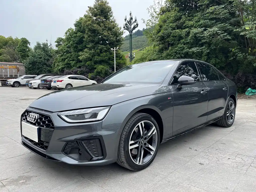 Купить Audi A4L
