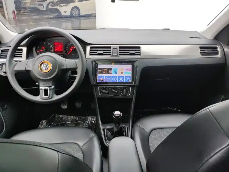 Volkswagen Santana — миниатюра 12