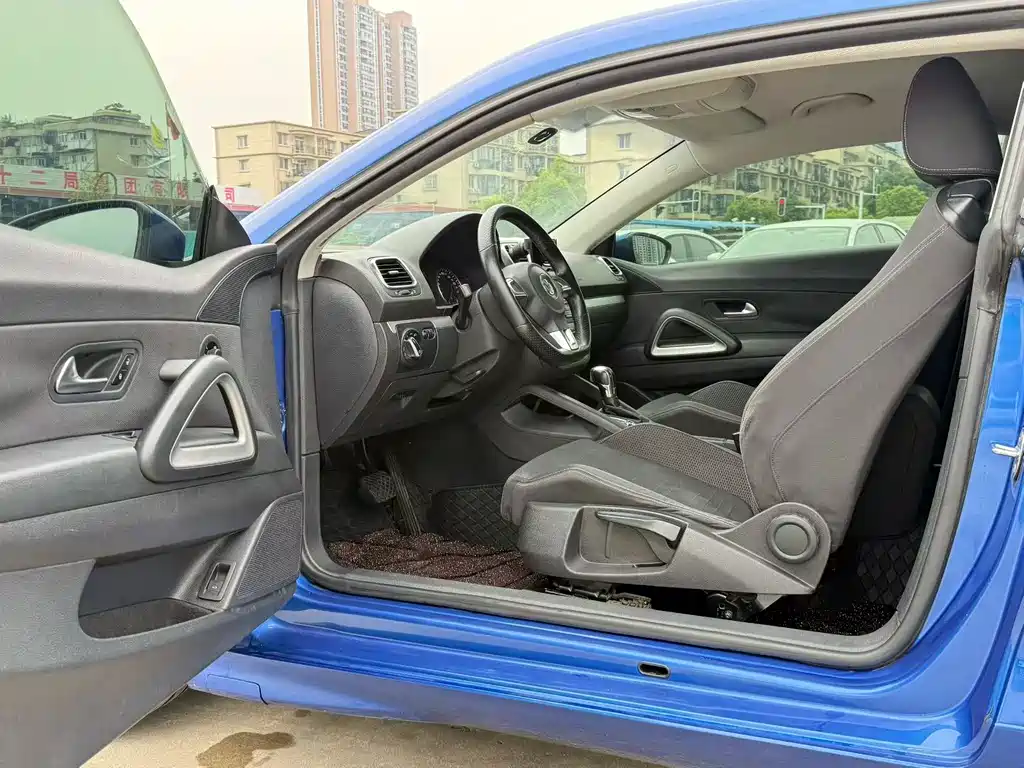 Volkswagen Scirocco — миниатюра 2