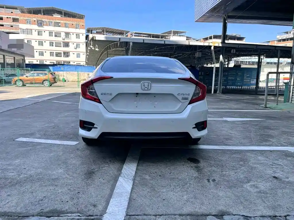 Honda Civic — миниатюра 6