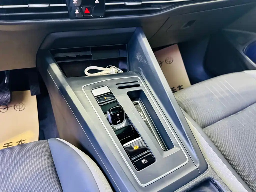 Volkswagen Golf — миниатюра 12