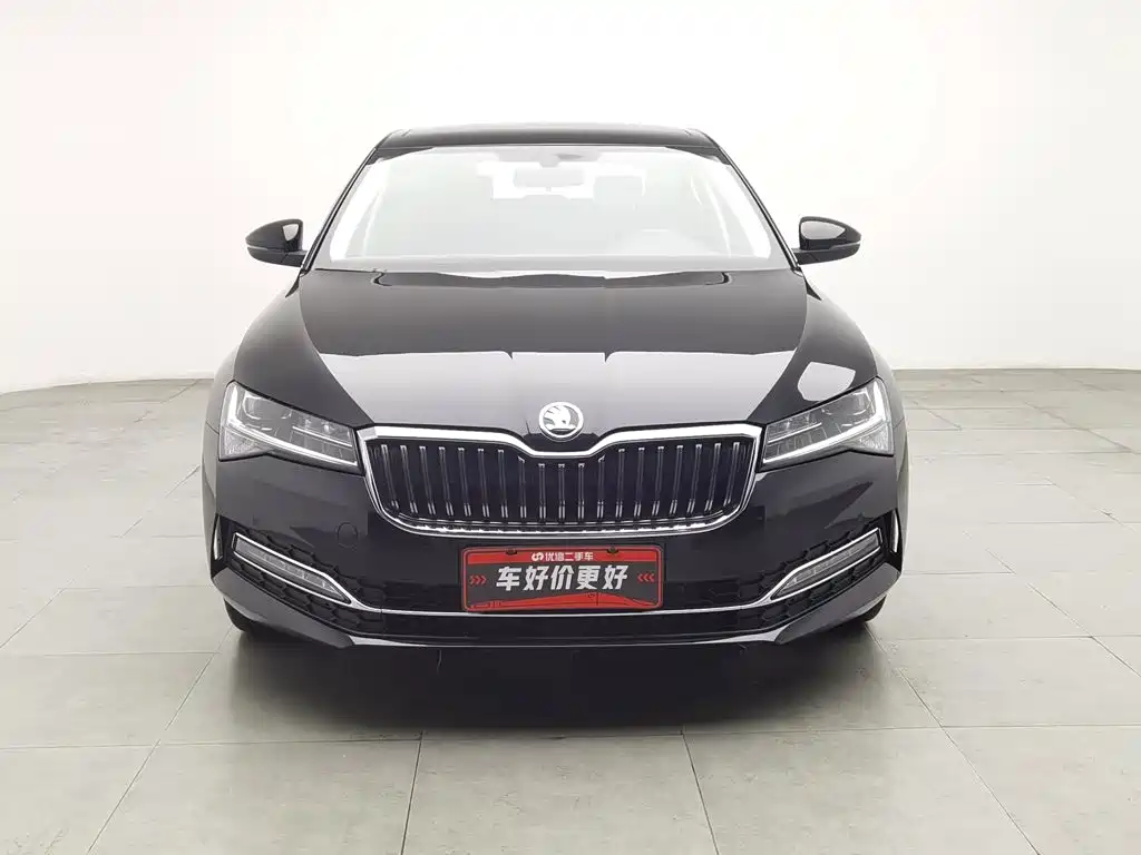 Skoda Superb — миниатюра 3
