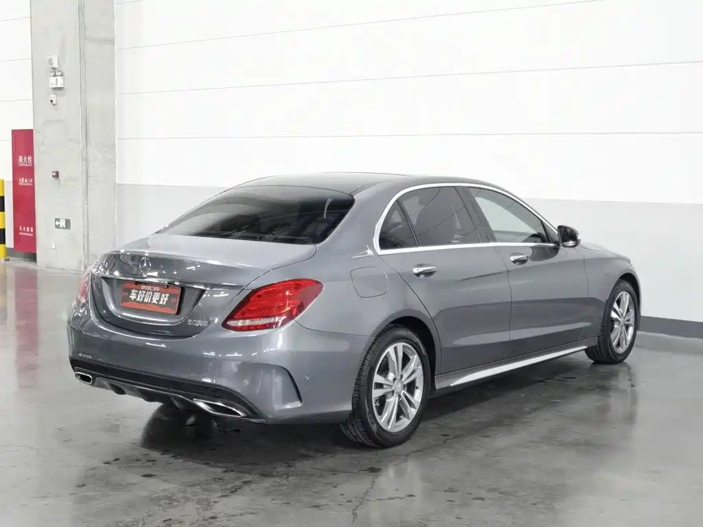 Mercedes-Benz C-Class — миниатюра 2