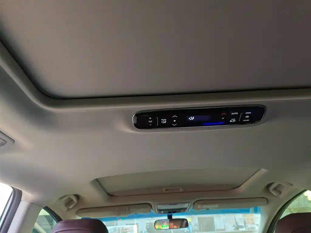 Honda Elysion 2016 2.4L Comfort