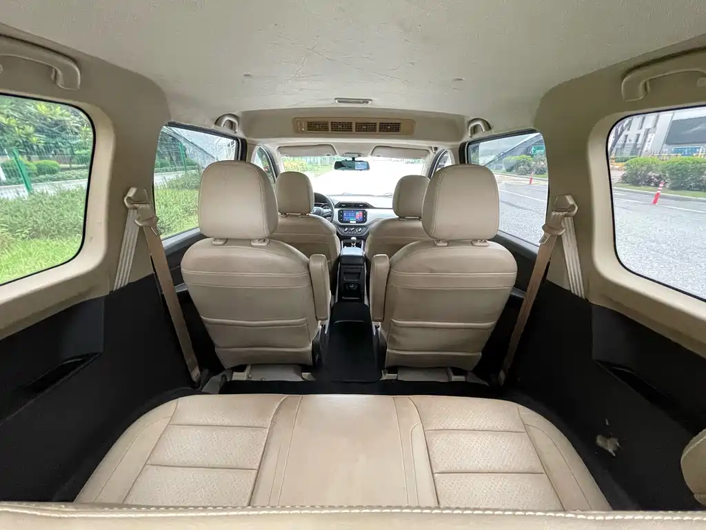 Wuling Hongguang — миниатюра 19