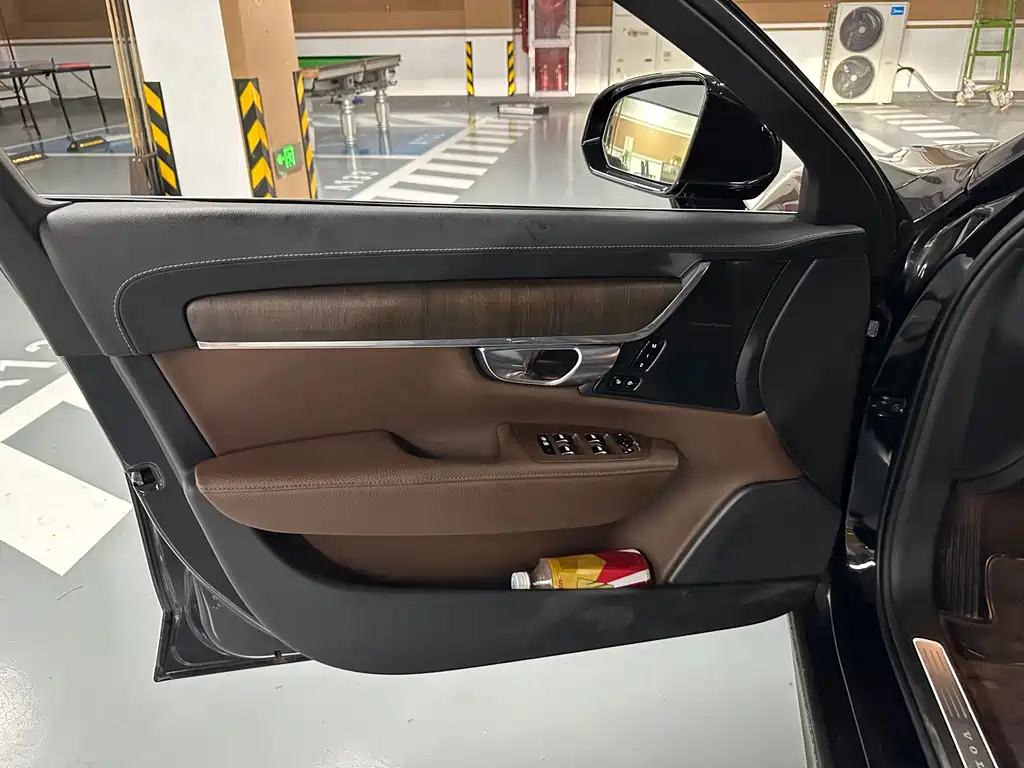 Volvo S90 — миниатюра 7