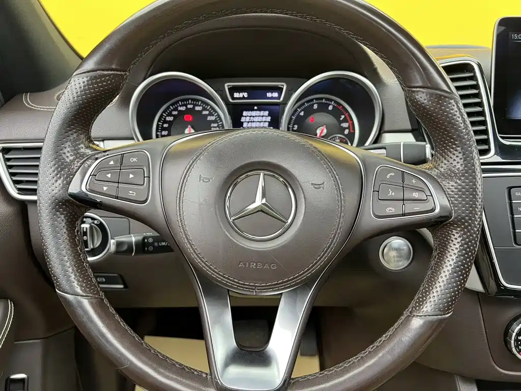 Mercedes-Benz GLS — миниатюра 15
