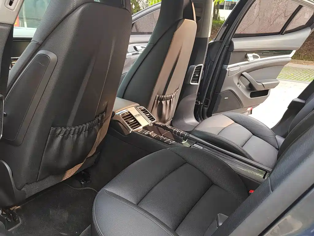 Porsche Panamera — миниатюра 7