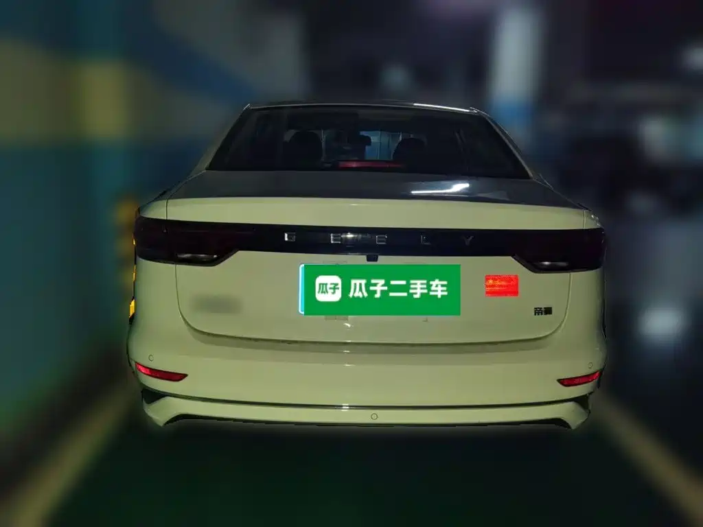 Geely Emgrand — миниатюра 3
